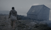 A estranha casa na bruma (2018)